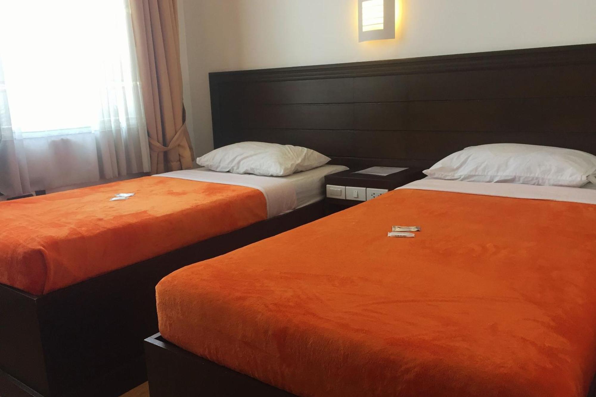 Pearli View Hotel Iloilo Powered By Cocotel Bilik gambar