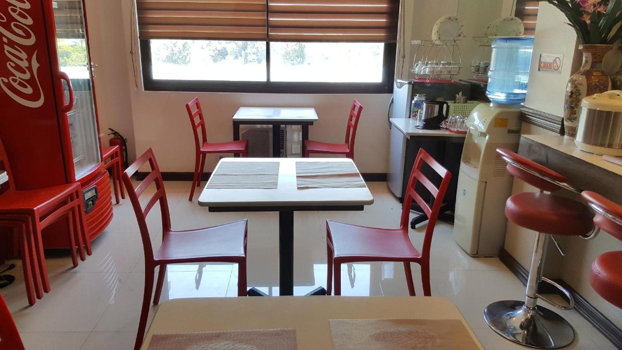 Pearli View Hotel Iloilo Powered By Cocotel Luaran gambar